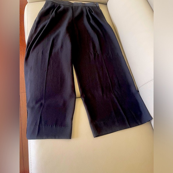 Banana Republic Ankle Pants - Picture 4 of 9